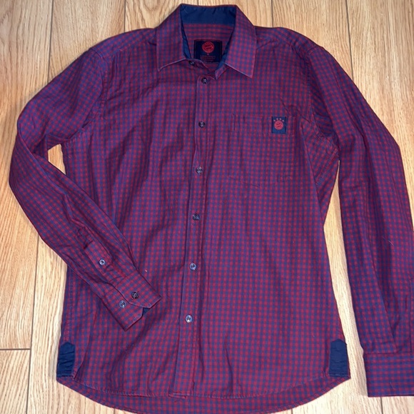 FC Bayern Munich Long Sleeve Button Up Shirt Europe Exclusive - Picture 2 of 7